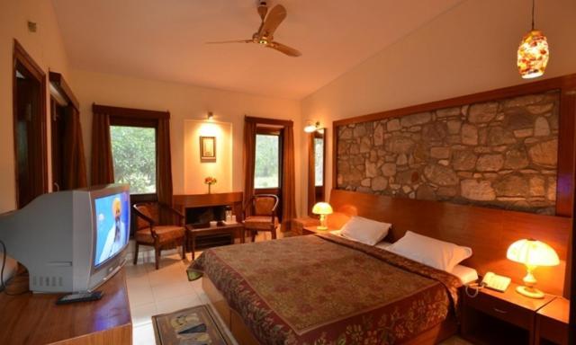 فندق Corbett National Parkفي  Corbett Suman Grand الغرفة الصورة