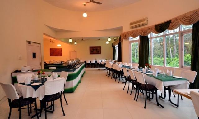 فندق Corbett National Parkفي  Corbett Suman Grand المظهر الخارجي الصورة
